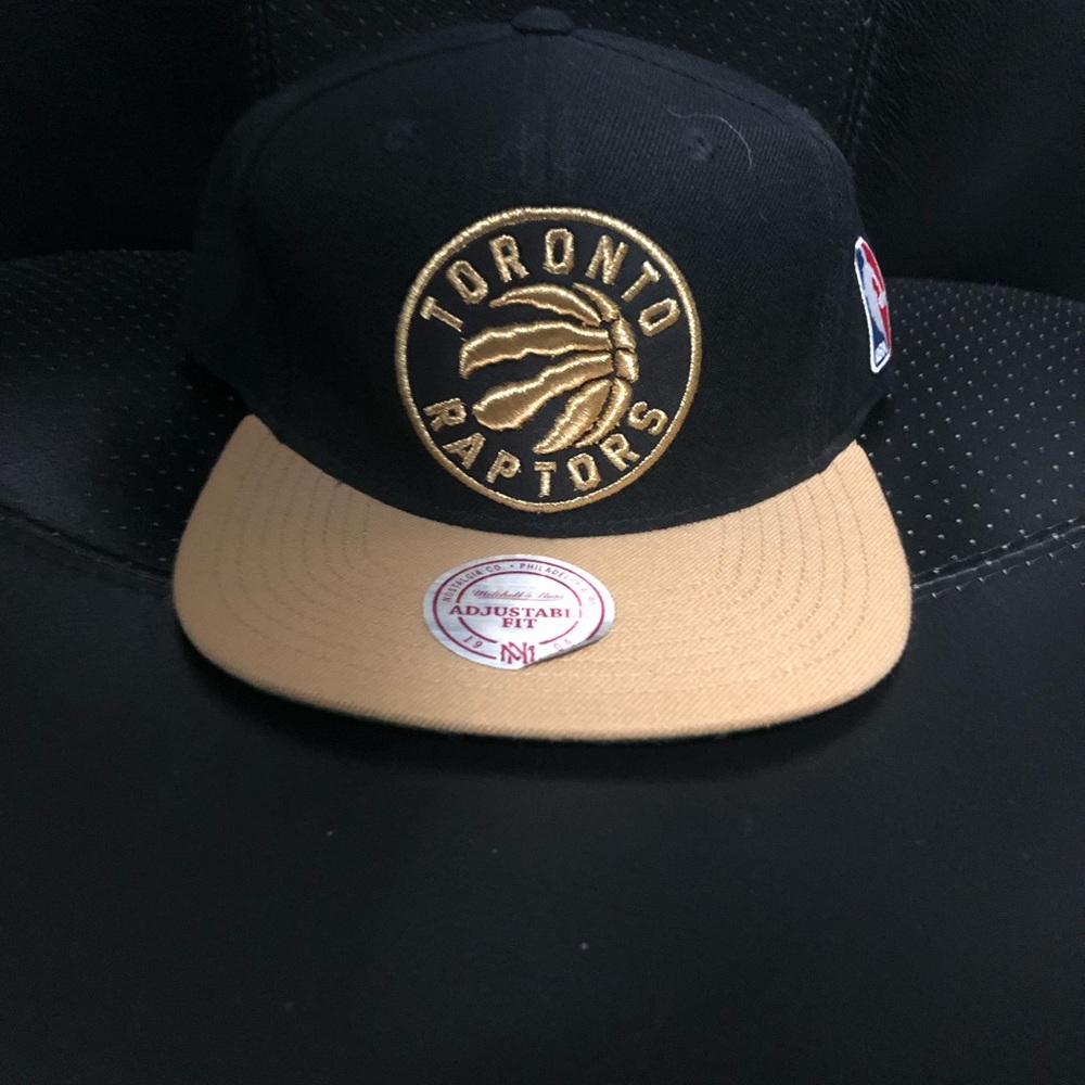 Mitchell & Ness Limited Edition Toronto Raptors Black and Gold Cap